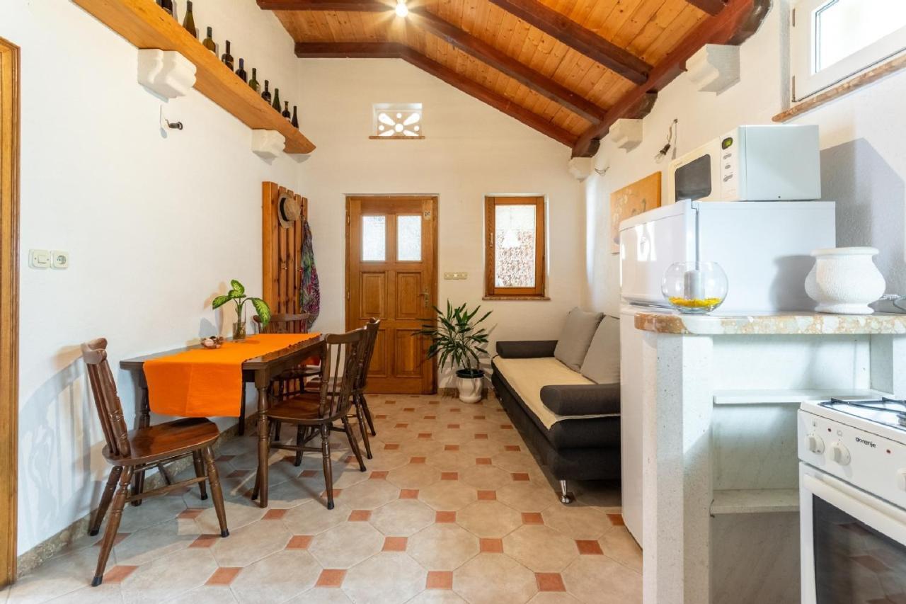 Apartments Darija Пучища Екстер'єр фото